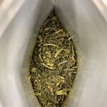 TEAROOM Yoshiki Handa - 宮崎五ヶ瀬釜炒り茶 30g袋入り  中身