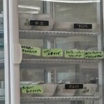 四日市ヒモノ食堂 - 小鉢ショーケース