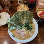 ラーメン 洞くつ家 - 