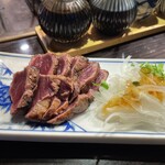 肉の雷橋 - ダチョウ刺し