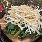 家系ラーメン たつ家 - 