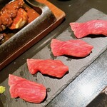 鉄板ダイニング 哲 - 和牛肉寿司