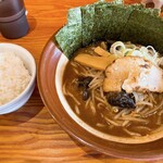 究極のにぼし味噌らーめん 人間ばんざい - 