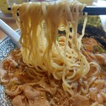 丸源ラーメン - 細麺のリフト