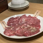 Jingisukan Sumibiyakiniku Ippatsu Don - 