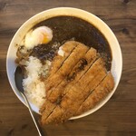 スタンド新橋 - チキンカツカレー温玉トッピング