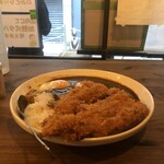 スタンド新橋 - チキンカツカレー温玉トッピング