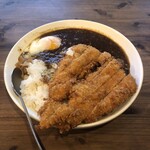 Stand Shimbashi - チキンカツカレー 700円（税込）、温玉 100円（税込）