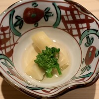 鮨 由う - 