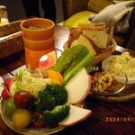 야사이가 오이시이 다이닝 LONGING HOUSE 큐우카루이자와