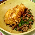 ウーアーバンラスティックタイ - ガパオ