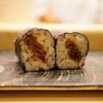 鮨 大門 - ◇干瓢巻き
      干瓢の素朴でしっかり伝わる甘旨みが、シャリと海苔に良くマッチ。