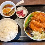 Yotsukado Hanten - 角煮定食