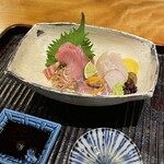 三分楼 - 天然鮮魚の盛り合わせ。美味し。