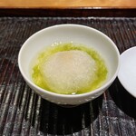 三分楼 - 自家製からすみ餅 磯辺出汁。美味し。