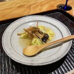 三分楼 - 桜鱒の炭火焼き 春キャベツの餡掛け。美味し。