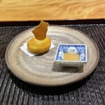 Sambunrou - 三分楼のカニクリームコロッケ 蟹煎餅。美味し。