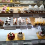 パティスリー ノア - プリンも美味しそうだった。