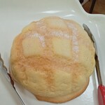 パリクロアッサン - 料理写真:ふんわりめろんパン