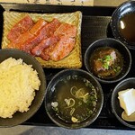 大阪福島焼肉 とっぷく - 上ロース定食