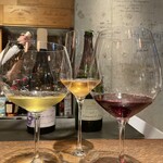 神泉 遠藤利三郎商店 - （真ん中）ヴェントスエスバデイロ/カサールデヴェントゼーラVento'z Espadeiro'22/Casal de Ventozela（ポルトガル ヴィーニョヴェルデ：エスパデイロ