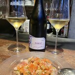 神泉 遠藤利三郎商店 - 真鯛のセビーチェ（手前）白ワイン、ミュスカ
                                Muscat'20/Jeanne Gaillard
                                （フランスコートデュローヌ：ミュスカ）