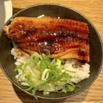 らぁ麺 善治 - 「名物 うなぎ丼」(380円)