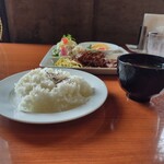 kitchen cafe EN - 鳥取県産ハンバーグランチ（デミグラスソース）