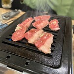 Wagyuuyakinikumo - 霜降り肉
