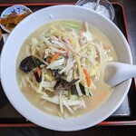 中国厨房 上海亭 - 野菜タン麺