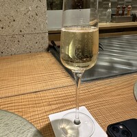 鉄板焼 しろや 銀座亭 - サービス　スパークリング