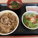 すき家 - 牛丼シーザーランチセット　580円（JAFクーポン使用で50円引き！通常630円）