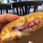 どら焼き まかな - まさかのお代わりまかな。3種のベリー×フロマージュ・250円（税抜き）。これマジ最高すぎる。