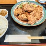 味処おとう - 唐揚げ定食 870円