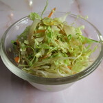 リバーストーン - ナポリタンについてくるサラダ