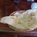 レストラン ナマステ インド・ネパール料理 - おかわりのナン