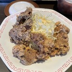 来来亭  - 牛レバーの唐揚げは少し臭みあり。