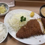 丸八とんかつ店 - 