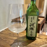 温石 - 開運　静岡県掛川市　土井酒造場　能登の名杜氏、波瀬正吉氏の名が刻まれた大吟醸　フローラルな香りの日本酒でした。
