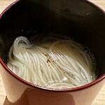 温石 - 蛤鍋出汁煮麺、麺の茹で加減絶妙で熱々でした。