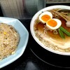 Mizusawaya - 煮玉子入り中華そば（麺半分）バラ肉トッピングとチャーハン！