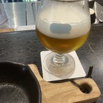 OUR BREWING TAPROOM - 別の醸造所のビール