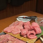 焼肉ホルモン 山水縁 虎ノ門本店 - 