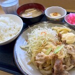 鮎沢パーキングエリア（上り） フードコート - 富士湧水ポーク使用の生姜焼き定食