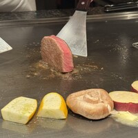鉄板焼･焼肉 なにわ (リーガロイヤルホテル大阪) - 
