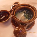 おにく 花柳 - 和牛ホルモンと蛤・新若芽の土瓶蒸し松葉柚子