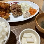 空飛ぶチキン食堂 - 