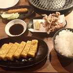 Akakara - ソース串カツ、鶏セセリ唐揚げ、赤から玉子焼き、ご飯