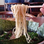 香蘭 - 博多豚骨らーめん＋のり、水餃子