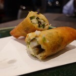 小菜一碟 - 〈今月の一品〉 ・帆立貝と新青のりの春巻き 